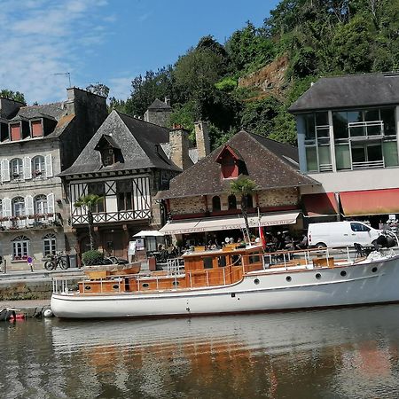 Lanvallay La Tocade Del Arte - Dinan B&B 외부 사진