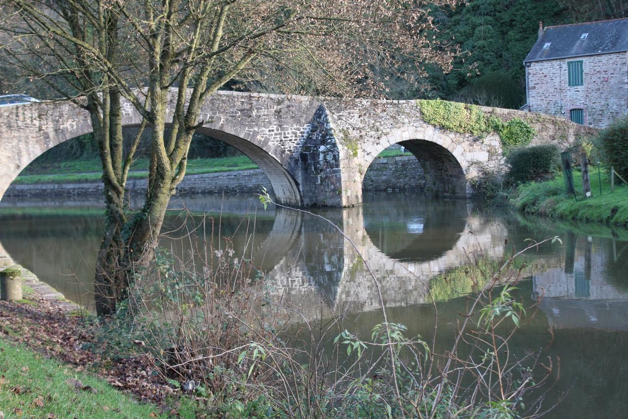 Lanvallay La Tocade Del Arte - Dinan B&B 외부 사진